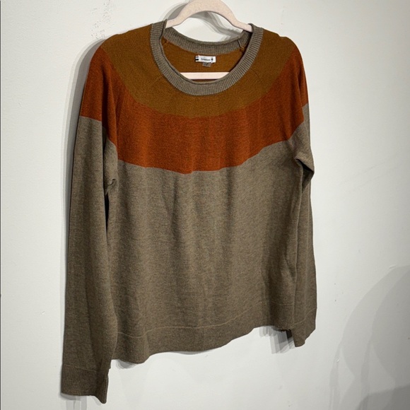 Smartwool Sweater - Picture 2 of 9